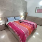 Lägenhet Dolphin Court 3-bedroom Sea View In Marsaskala, Malta Marsaskala