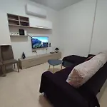 Lägenhet Dolphin Court 3-bedroom Sea View In Marsaskala, Malta *