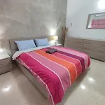 Dolphin Court 3-bedroom Sea View In Marsaskala, Malta Lägenhet