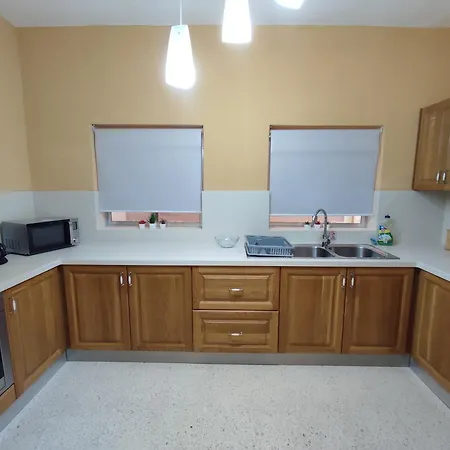Apartment Dolphin Court 3-bedroom Sea View In Marsaskala, Malta Marsaskala