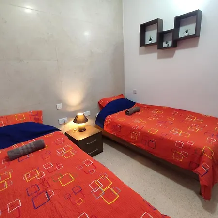 Dolphin Court 3-bedroom Sea View In Marsaskala, Malta *