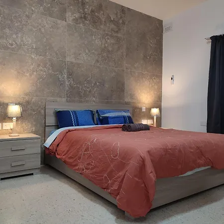 Dolphin Court 3-bedroom Sea View In Marsaskala, Malta