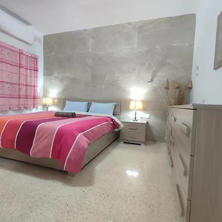 Apartament Dolphin Court 3-bedroom Sea View In Marsaskala, Malta Marsaskala