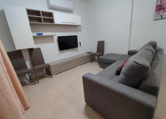 Dolphin Court 3-bedroom Sea View In Marsaskala, Malta Apartment