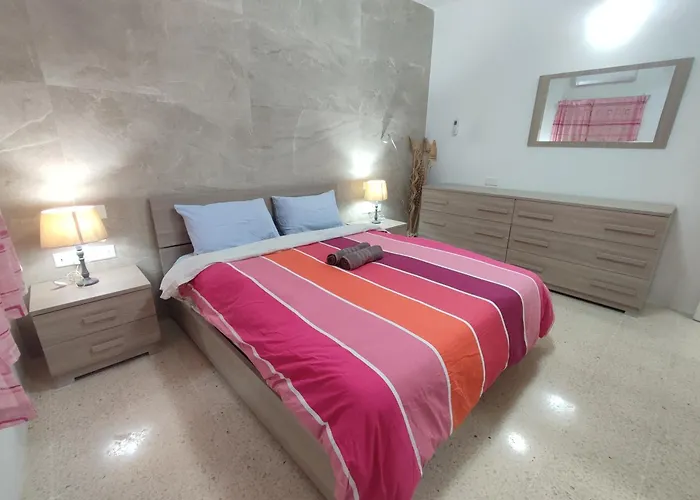 Apartment Dolphin Court 3-bedroom Sea View In Marsaskala, Malta Marsaskala