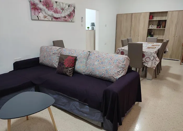 Dolphin Court 3-bedroom Sea View In Marsaskala, Malta Appartamento Marsaskala