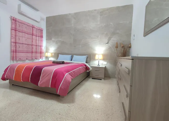 Apartment Dolphin Court 3-bedroom Sea View In Marsaskala, Malta Marsaskala